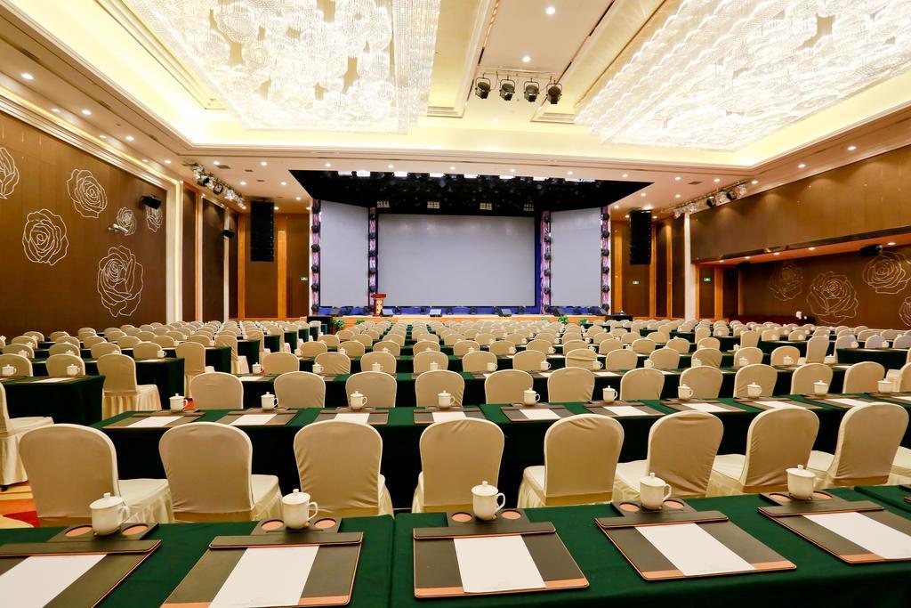Jinjiang International Hotel Urumqi Exteriör bild