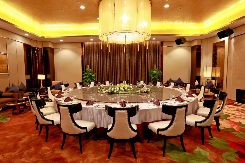 Jinjiang International Hotel Urumqi Exteriör bild