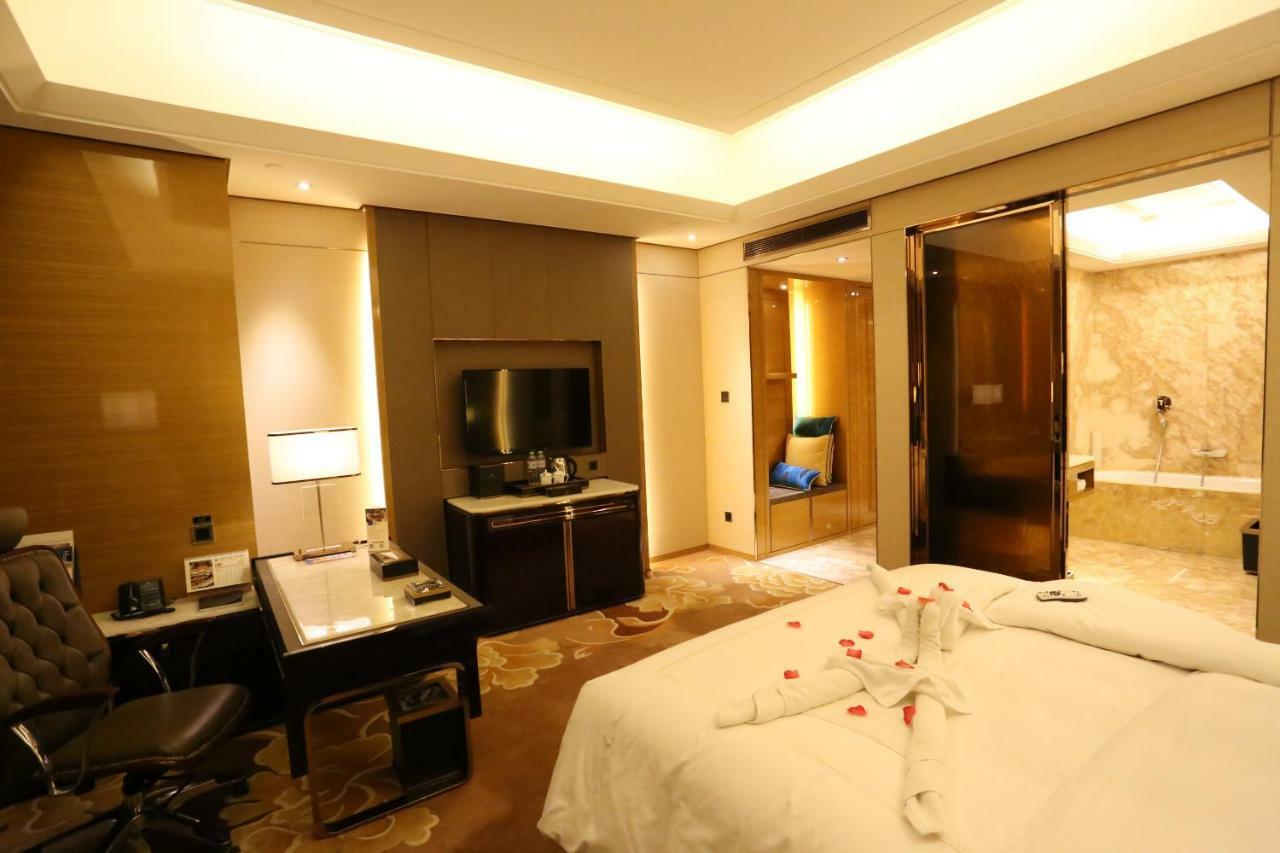 Jinjiang International Hotel Urumqi Exteriör bild
