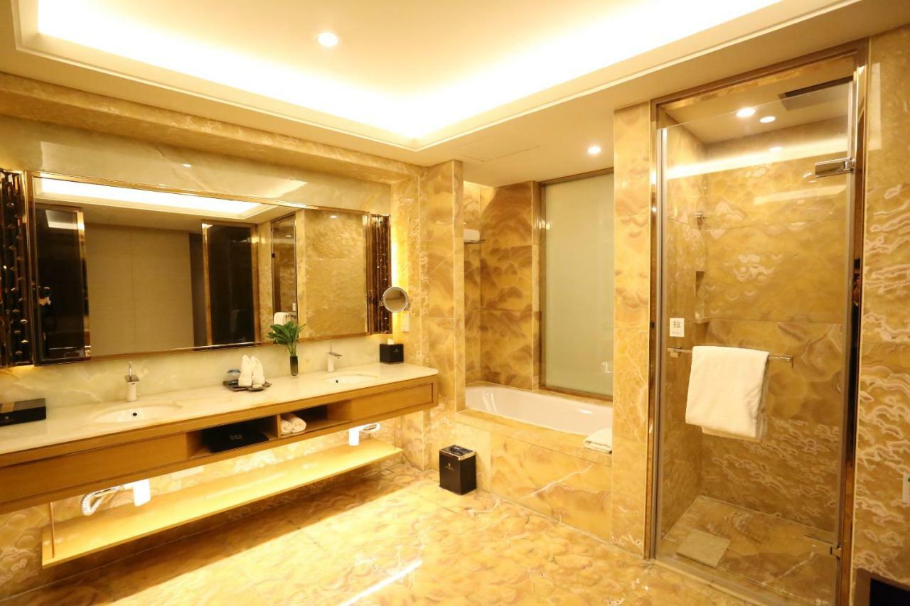 Jinjiang International Hotel Urumqi Exteriör bild